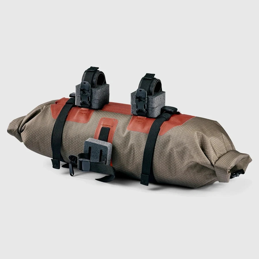 Borsa manubrio Assos x ORTLIEB 9L - Marrone