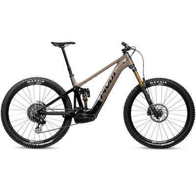 Pivot Shuttle AM 2026