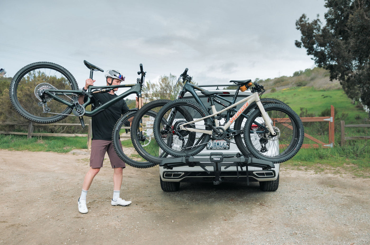 Thule 9013200 OutPace 3-Bike Towball Carrier