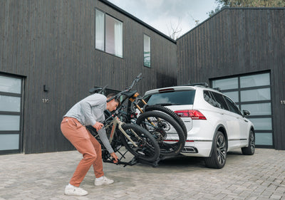 Thule 9013200 OutPace 3-Bike Towball Carrier
